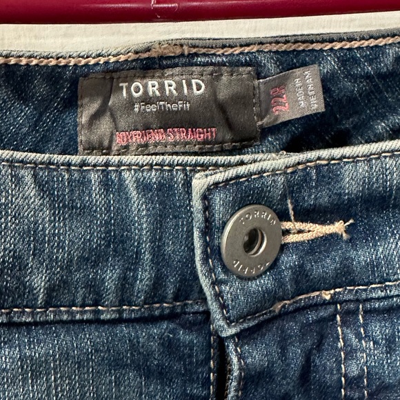 Torrid Boyfriend Straight 22R - Picture 5 of 6